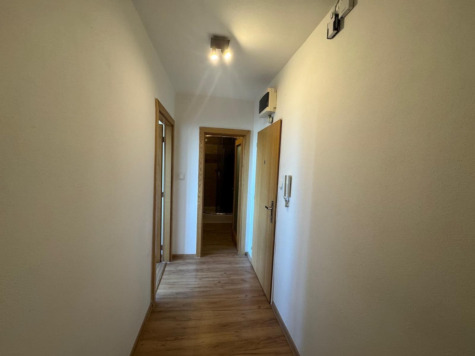 Prenájom bytu 1-izbový 29 m², Jaroslava Lohrera, Frýdek-Místek, Moravskoslezský kraj Prenájom bytu 1-izbový 29 m², Jaroslava Lohrera, Frýdek-Místek, Moravskoslezský kraj