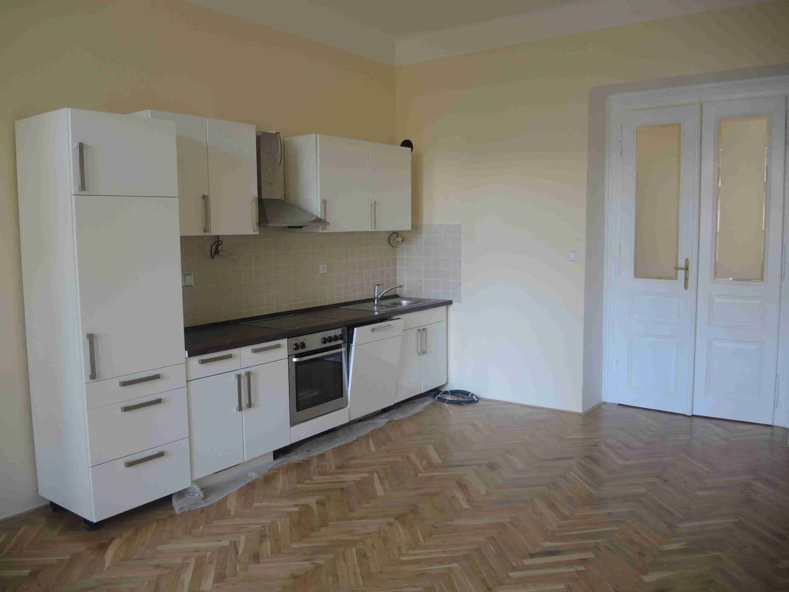 Predaj bytu 3-izbový 79 m², Dukelských hrdinů, Praha, Praha Predaj bytu 3-izbový 79 m², Dukelských hrdinů, Praha, Praha