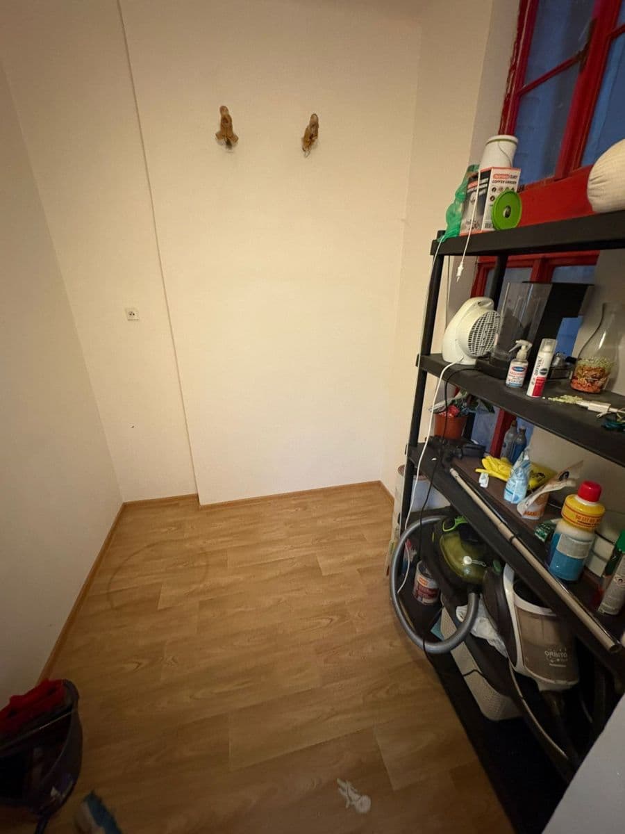 Prenájom bytu 4-izbový 26 m², Mánesova, Praha, Praha Prenájom bytu 4-izbový 26 m², Mánesova, Praha, Praha