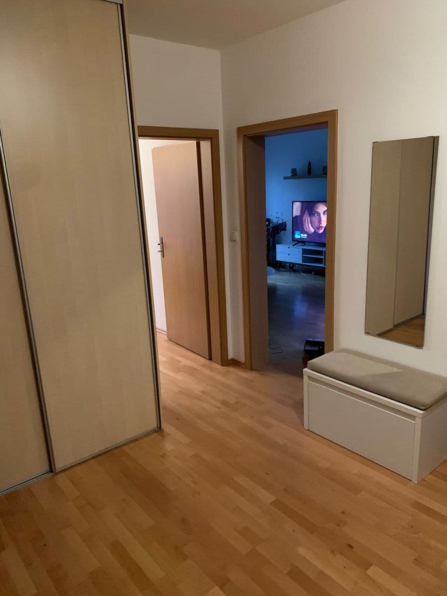Prenájom bytu 2-izbový 55 m², Marie Podvalové, Praha, Praha Prenájom bytu 2-izbový 55 m², Marie Podvalové, Praha, Praha