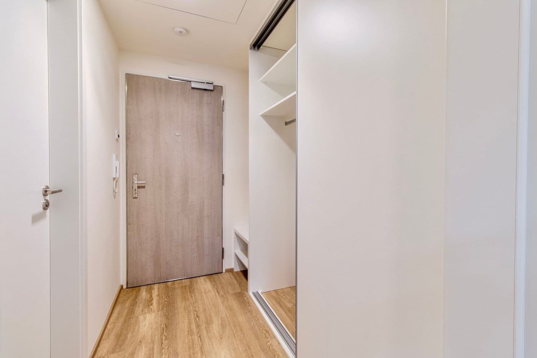 Prenájom bytu 1-izbový 30 m², Poděbradská, Praha, Praha Prenájom bytu 1-izbový 30 m², Poděbradská, Praha, Praha