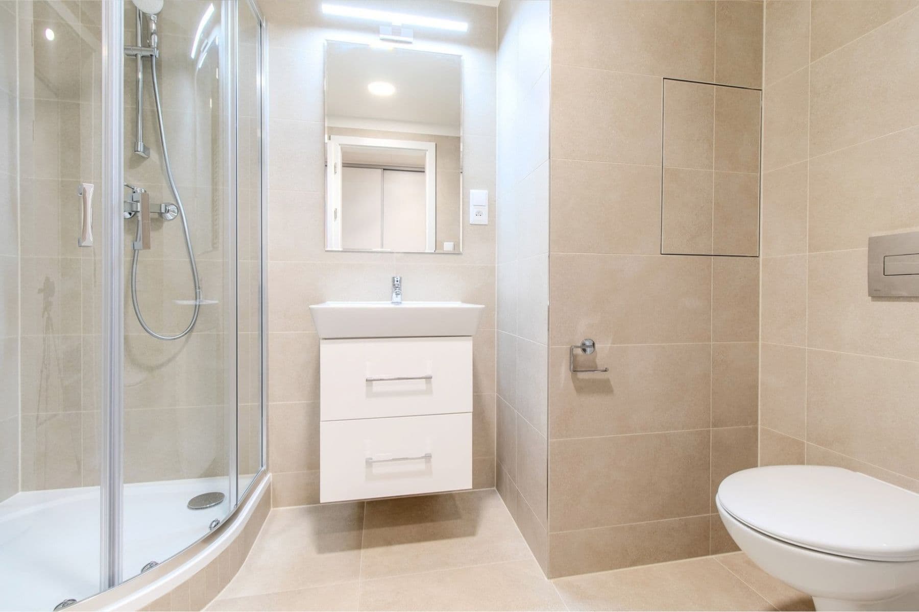 Prenájom bytu 1-izbový 30 m², Poděbradská, Praha, Praha Prenájom bytu 1-izbový 30 m², Poděbradská, Praha, Praha