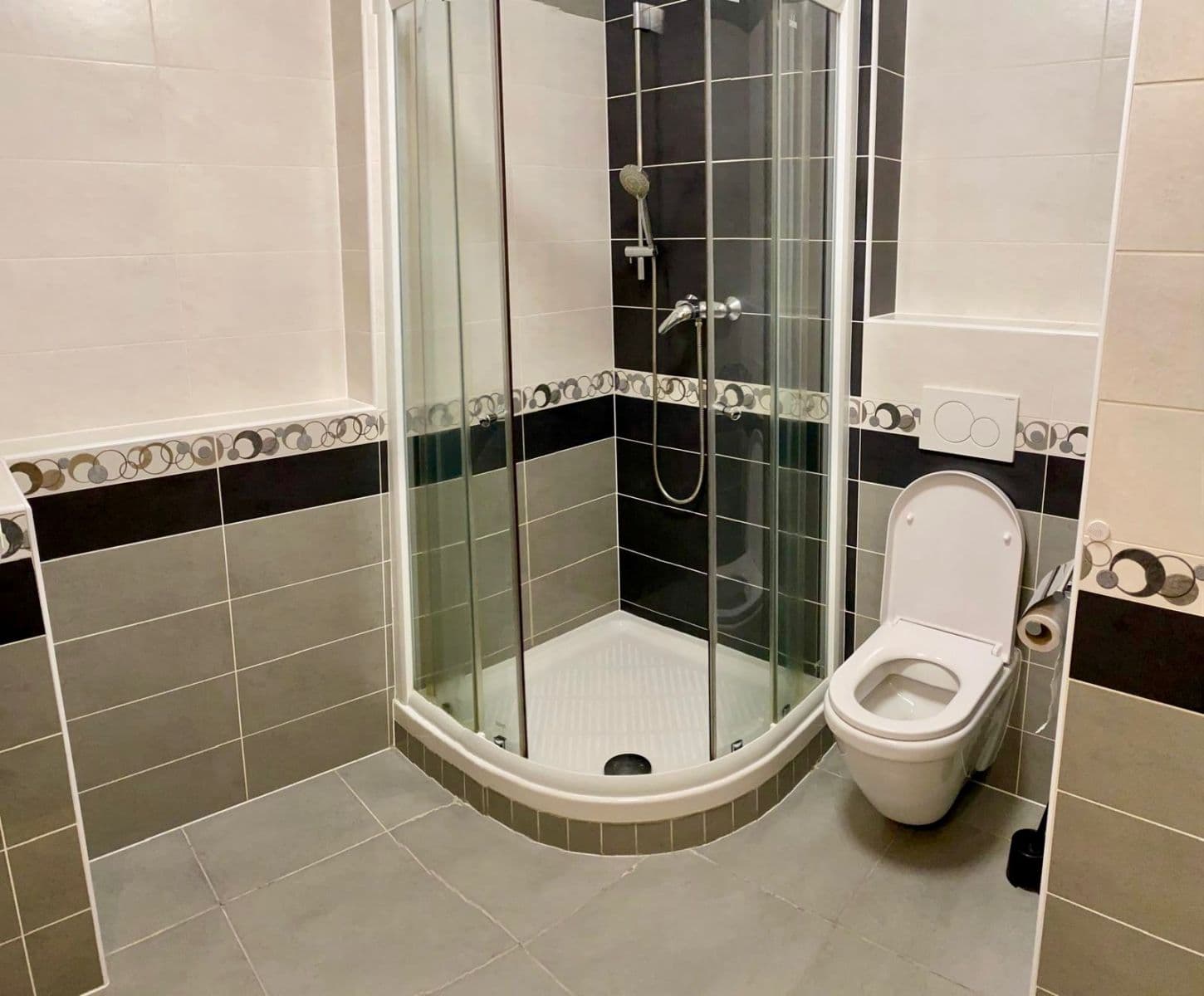 Prenájom bytu 2-izbový 58 m², Břeclavská, Praha, Praha Prenájom bytu 2-izbový 58 m², Břeclavská, Praha, Praha