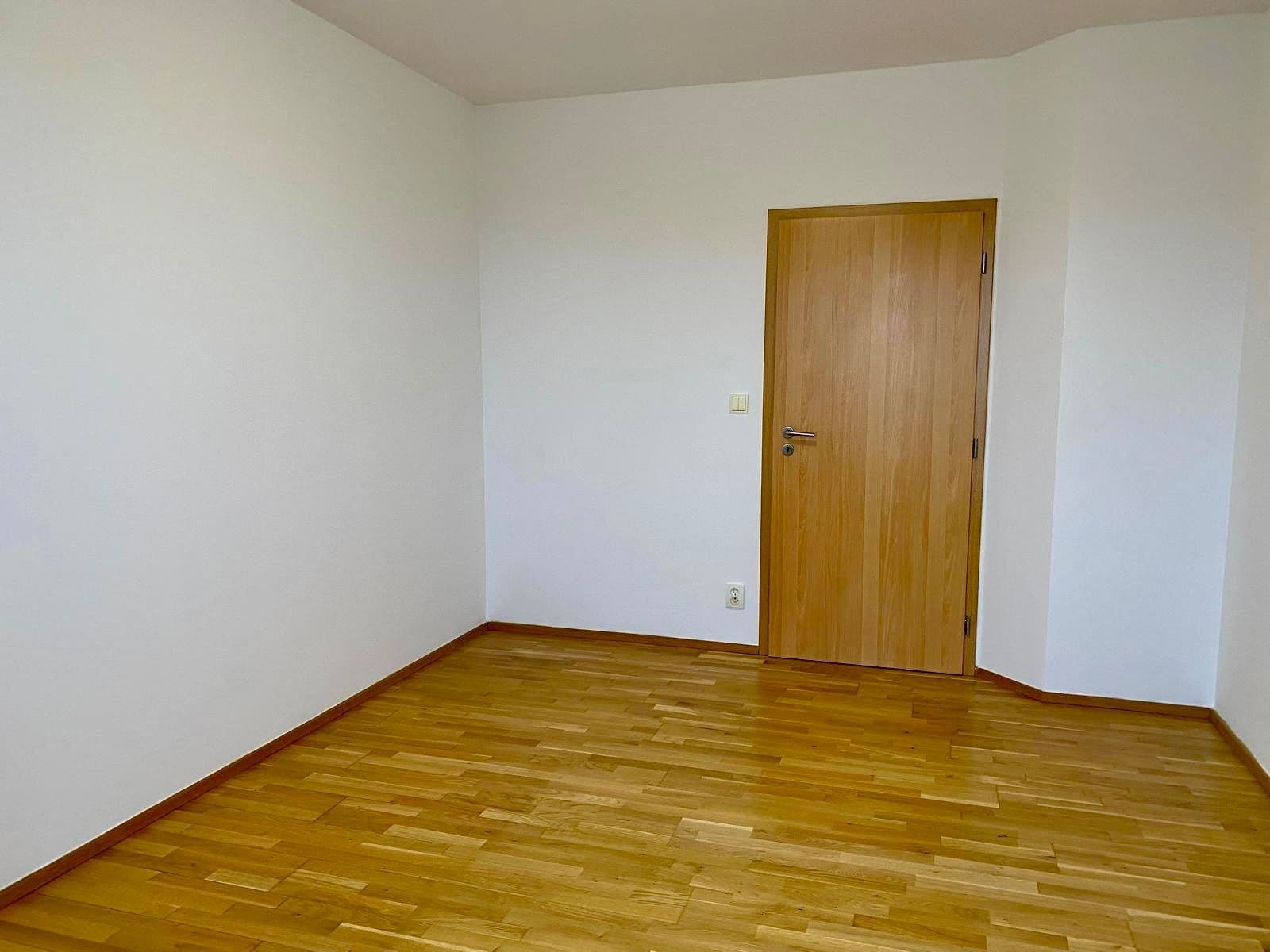 Prenájom bytu 2-izbový 58 m², Břeclavská, Praha, Praha Prenájom bytu 2-izbový 58 m², Břeclavská, Praha, Praha