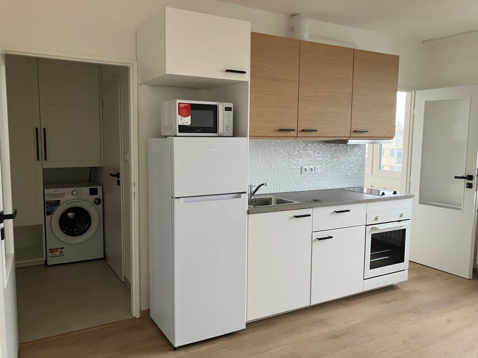 Prenájom bytu 1-izbový 27 m², Varnsdorfská, Praha, Praha Prenájom bytu 1-izbový 27 m², Varnsdorfská, Praha, Praha