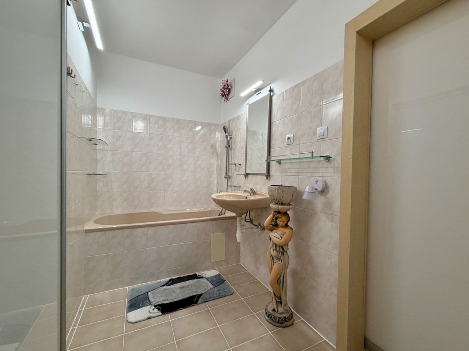 Predaj bytu 3-izbový 60 m², Litoměřická, Praha, Praha Predaj bytu 3-izbový 60 m², Litoměřická, Praha, Praha