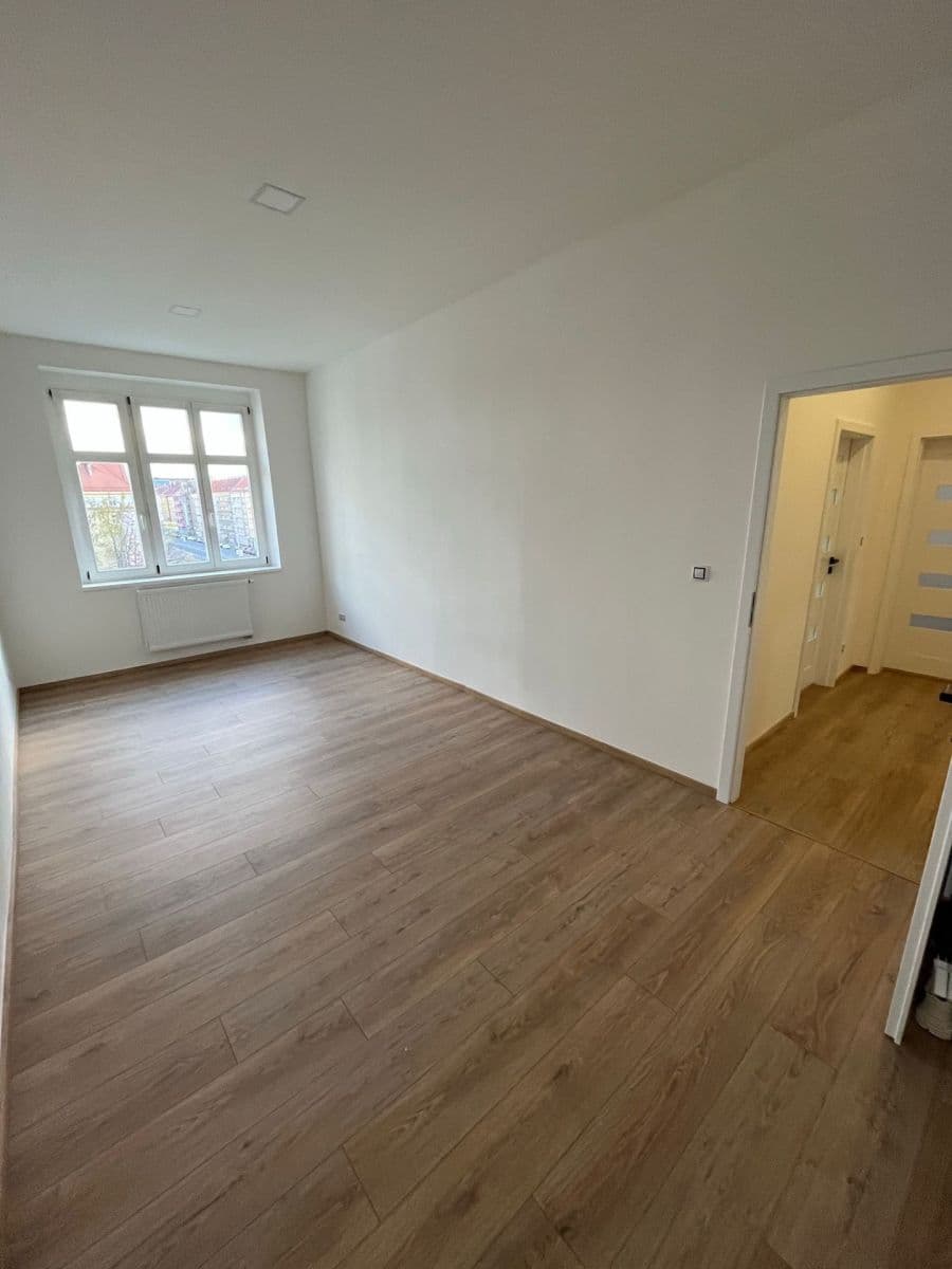 Predaj bytu 3-izbový 75 m², 5. května, Praha, Praha Predaj bytu 3-izbový 75 m², 5. května, Praha, Praha