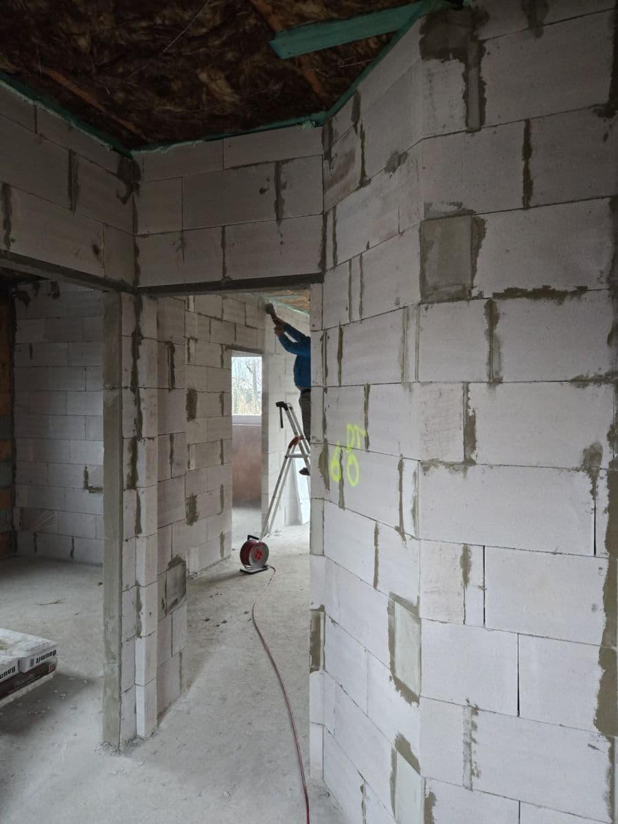 Predaj bytu 3-izbový 60 m², Šternberská, Divišov, Středočeský kraj Predaj bytu 3-izbový 60 m², Šternberská, Divišov, Středočeský kraj