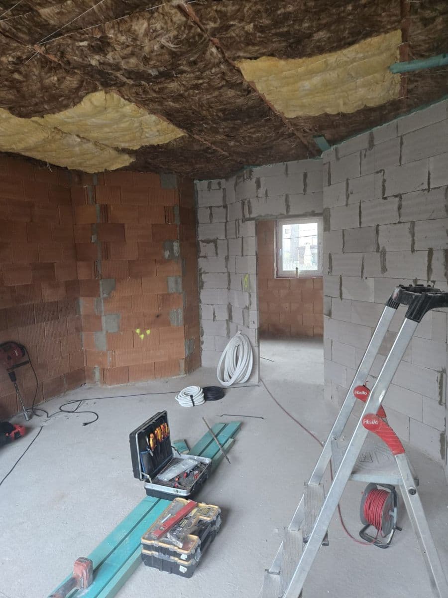 Predaj bytu 3-izbový 60 m², Šternberská, Divišov, Středočeský kraj Predaj bytu 3-izbový 60 m², Šternberská, Divišov, Středočeský kraj