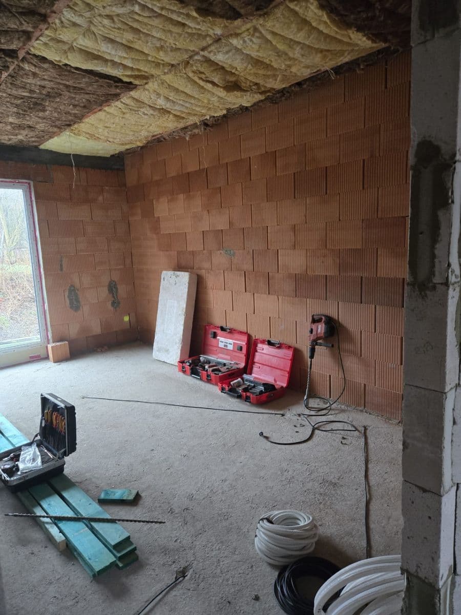 Predaj bytu 3-izbový 60 m², Šternberská, Divišov, Středočeský kraj Predaj bytu 3-izbový 60 m², Šternberská, Divišov, Středočeský kraj