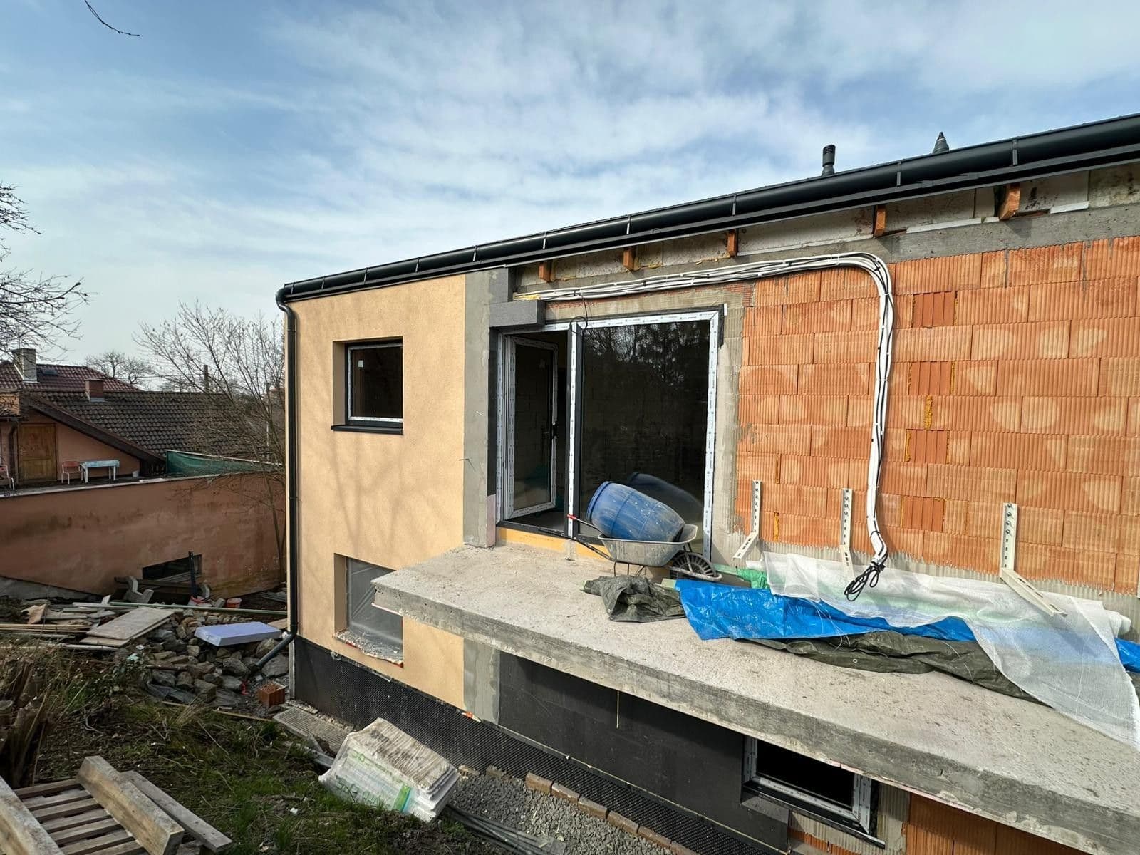 Predaj bytu 3-izbový 60 m², Šternberská, Divišov, Středočeský kraj Predaj bytu 3-izbový 60 m², Šternberská, Divišov, Středočeský kraj