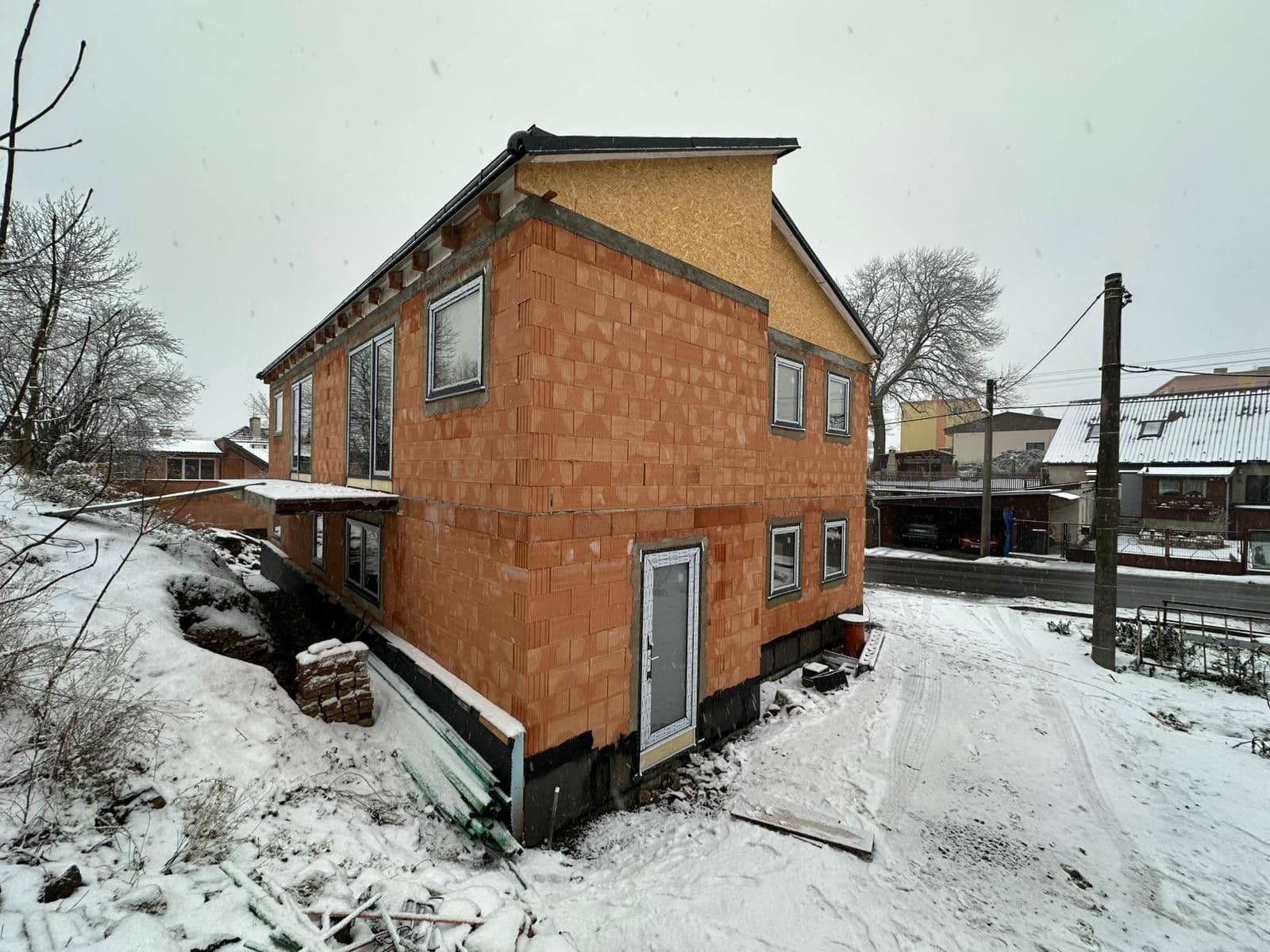 Predaj bytu 3-izbový 82 m², Šternberská, Divišov, Středočeský kraj Predaj bytu 3-izbový 82 m², Šternberská, Divišov, Středočeský kraj