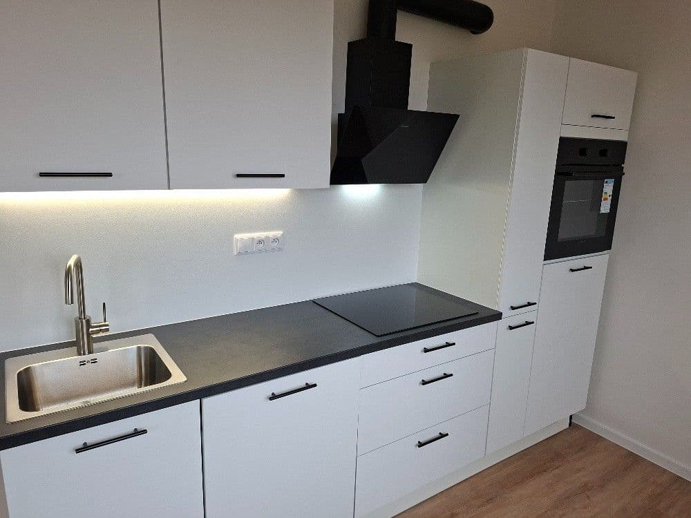 Prenájom bytu 2-izbový 52 m², Poděbradská, Praha, Praha Prenájom bytu 2-izbový 52 m², Poděbradská, Praha, Praha