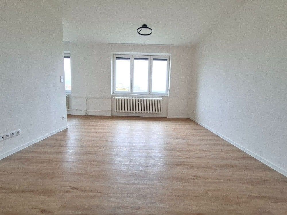 Prenájom bytu 2-izbový 52 m², Poděbradská, Praha, Praha Prenájom bytu 2-izbový 52 m², Poděbradská, Praha, Praha