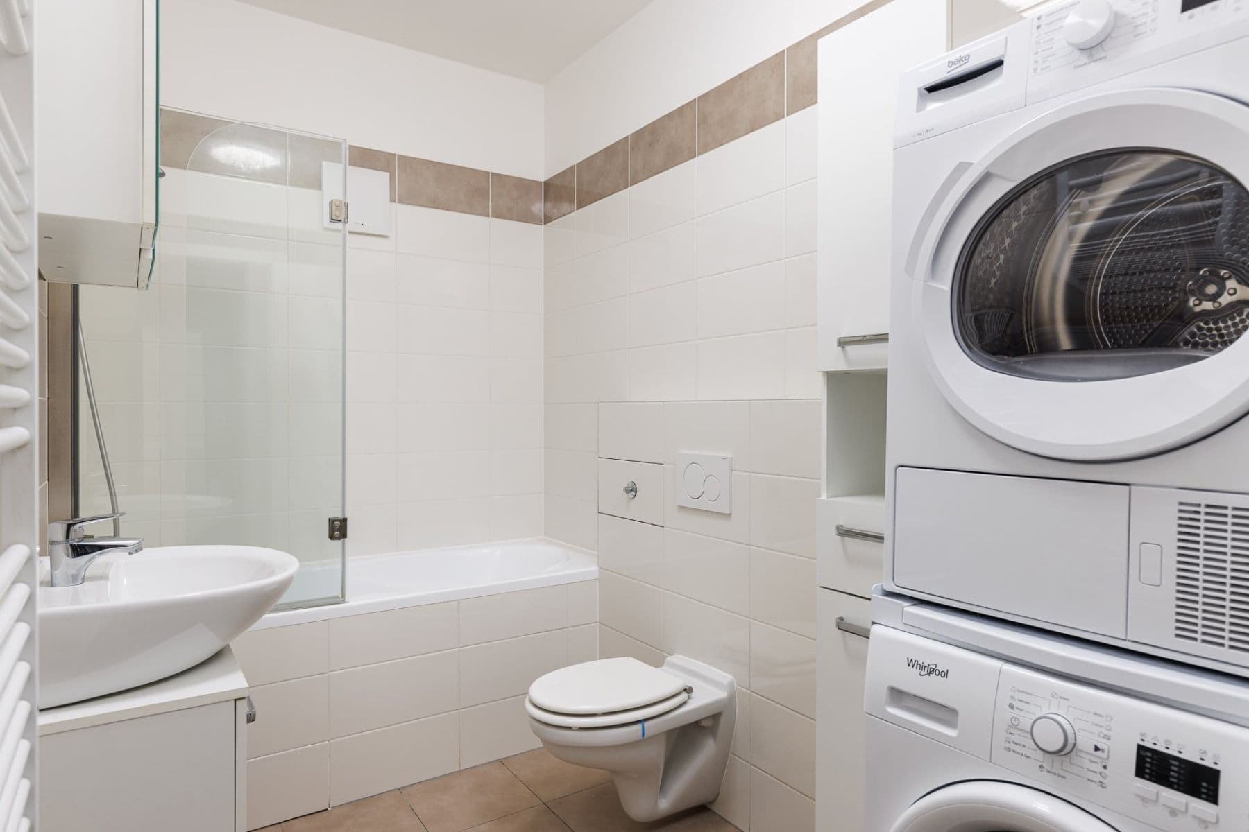 Prenájom bytu 2-izbový 56 m², Pavla Beneše, Praha, Praha Prenájom bytu 2-izbový 56 m², Pavla Beneše, Praha, Praha