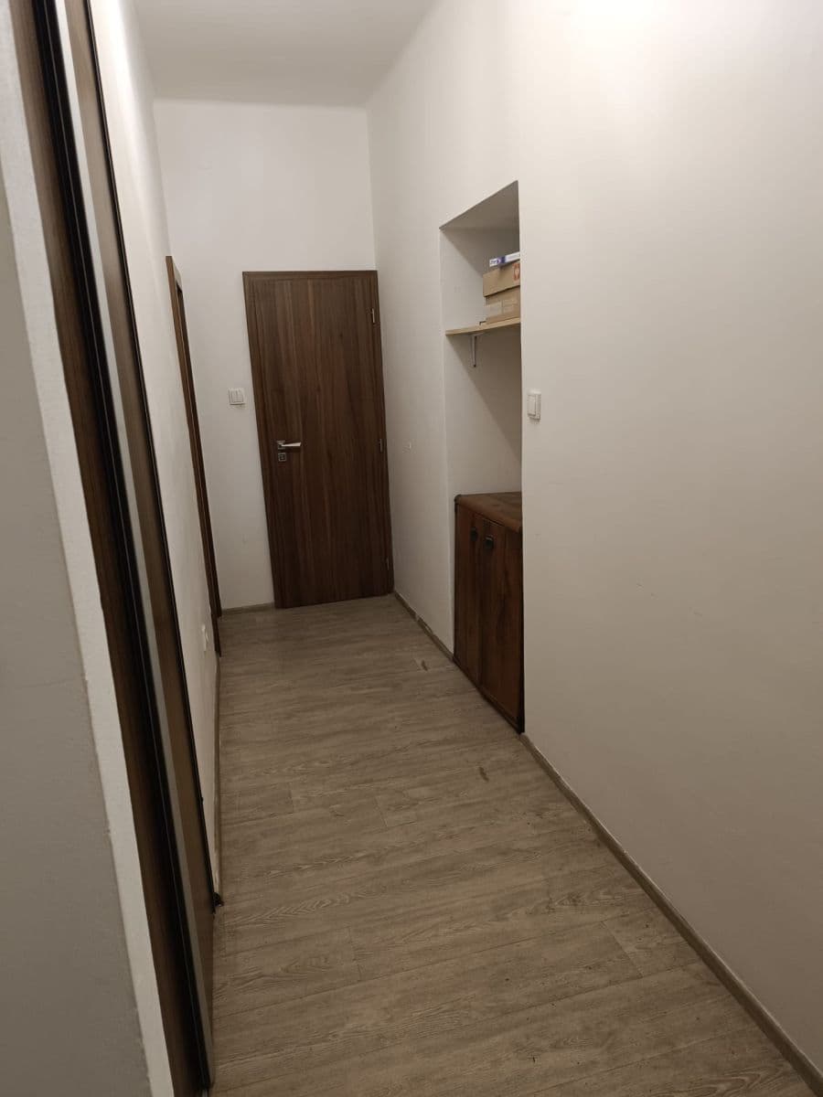 Prenájom bytu 2-izbový 52 m², 30. dubna, Ostrava, Moravskoslezský kraj Prenájom bytu 2-izbový 52 m², 30. dubna, Ostrava, Moravskoslezský kraj