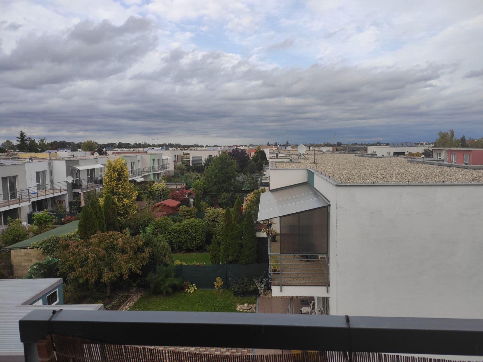 Prenájom bytu 2-izbový 55 m², Kvetná, Rovinka, Bratislavský kraj Prenájom bytu 2-izbový 55 m², Kvetná, Rovinka, Bratislavský kraj