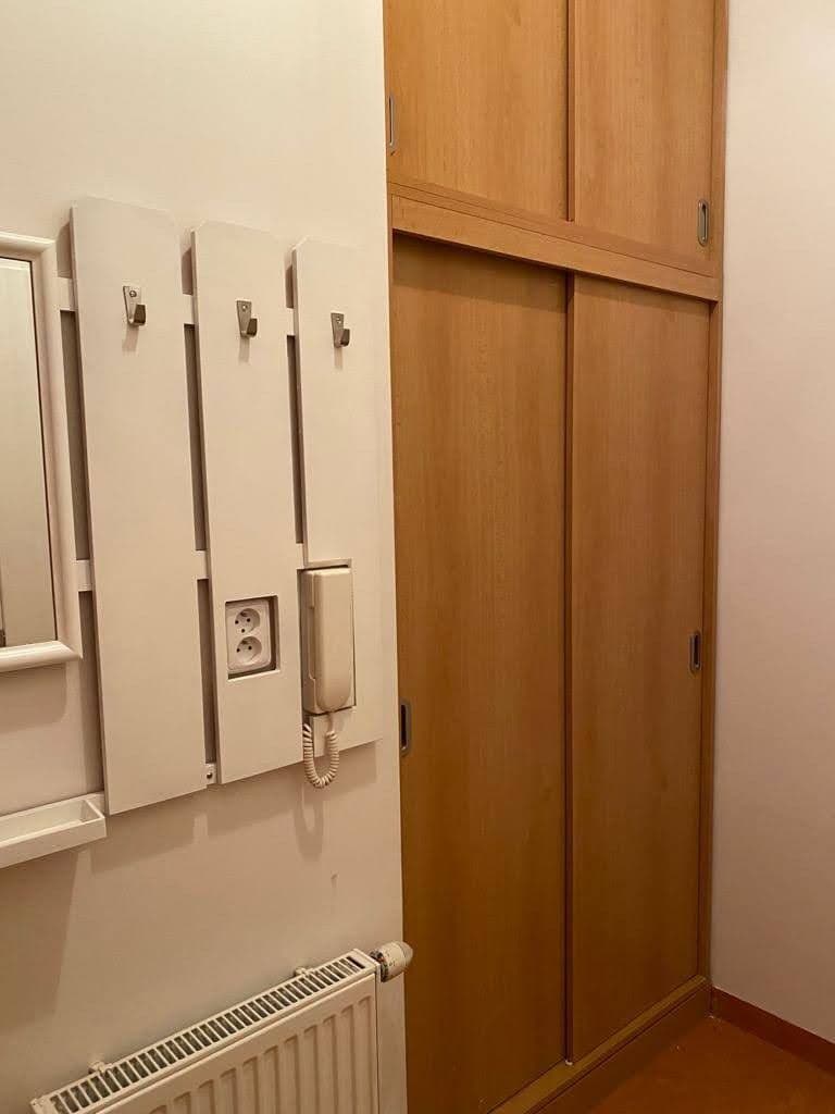 Prenájom bytu 1-izbový 37 m², Grafická, Praha, Praha Prenájom bytu 1-izbový 37 m², Grafická, Praha, Praha