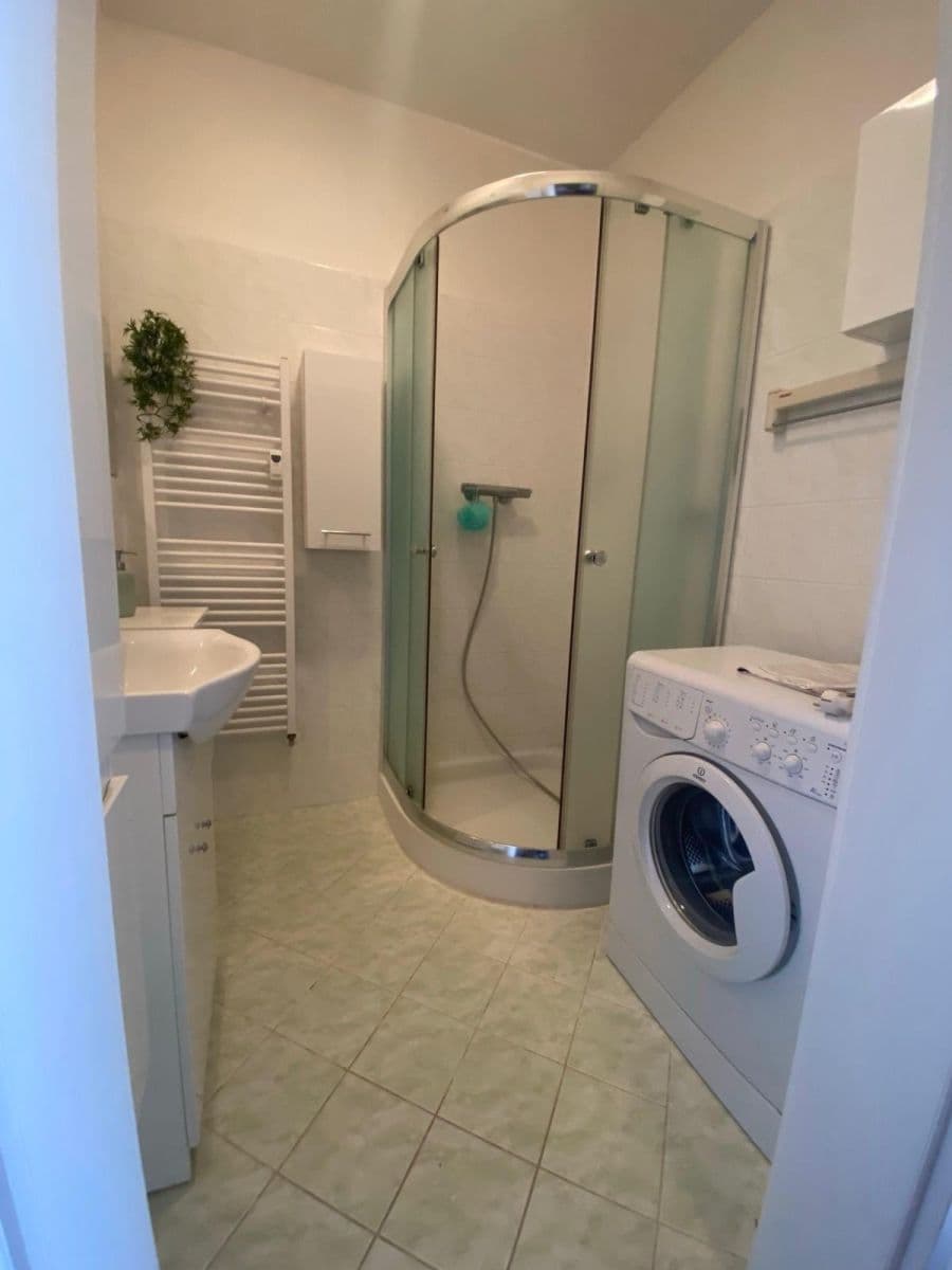 Prenájom bytu 1-izbový 40 m², Vilová, Jirny, Středočeský kraj Prenájom bytu 1-izbový 40 m², Vilová, Jirny, Středočeský kraj