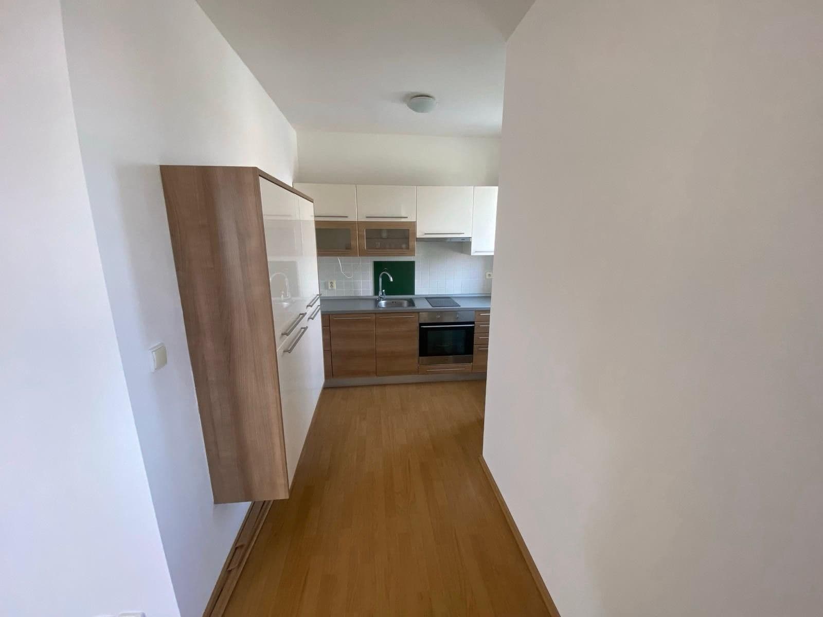 Prenájom bytu 1-izbový 40 m², Vilová, Jirny, Středočeský kraj Prenájom bytu 1-izbový 40 m², Vilová, Jirny, Středočeský kraj