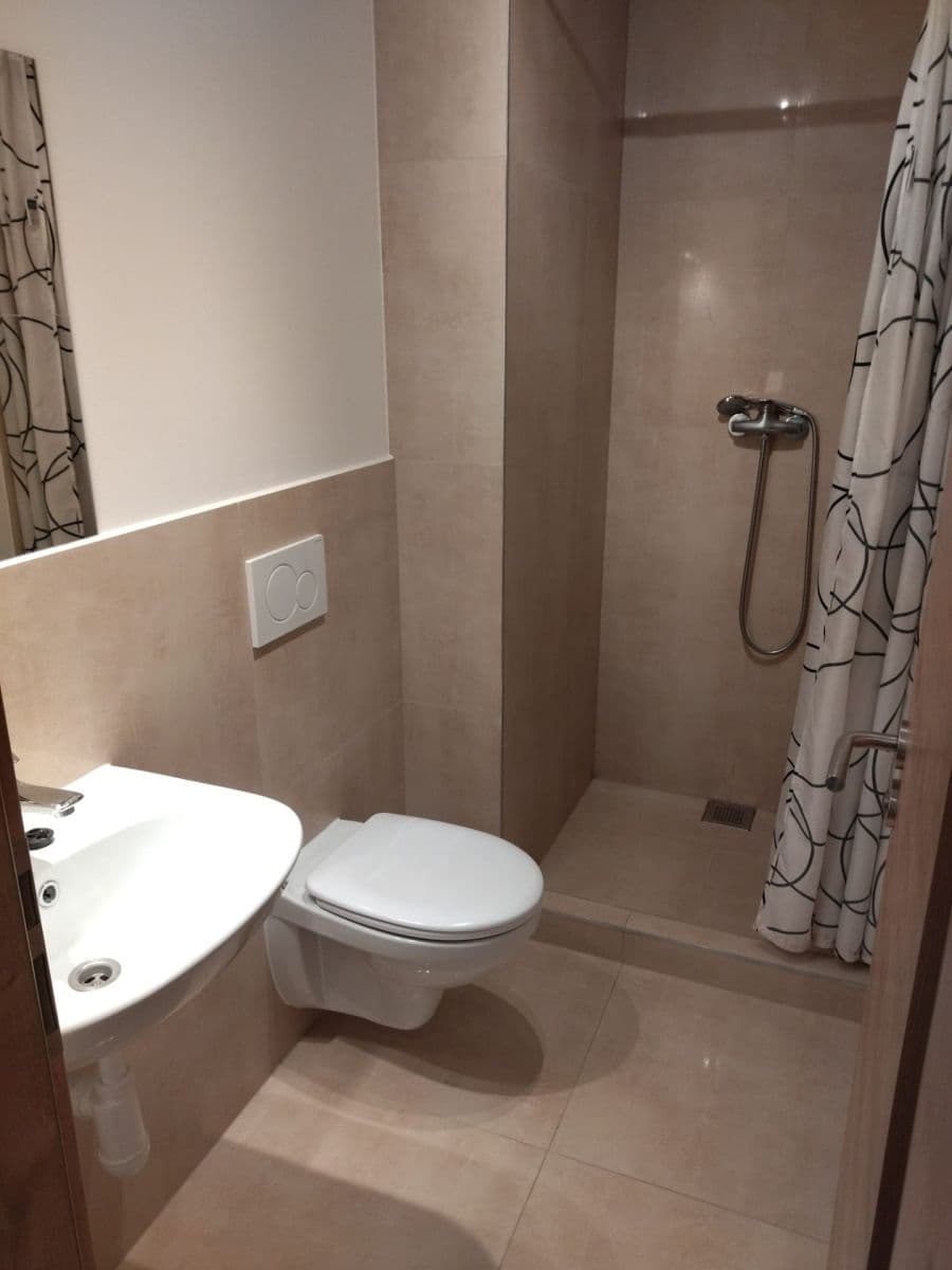 Prenájom bytu 1-izbový 32 m², Na Cikánce, Praha, Praha Prenájom bytu 1-izbový 32 m², Na Cikánce, Praha, Praha