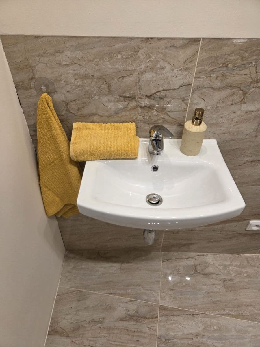 Prenájom bytu 1-izbový 26 m², Na Cikánce, Praha, Praha Prenájom bytu 1-izbový 26 m², Na Cikánce, Praha, Praha