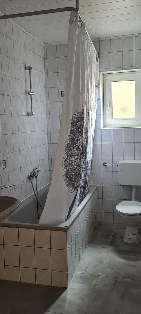 Predaj domu 385 m², pozemek 310 m², Papiermühlenstraße 6, Duisburg, Severné Porýnie - Westfálsko Predaj domu 385 m², pozemek 310 m², Papiermühlenstraße 6, Duisburg, Severné Porýnie - Westfálsko