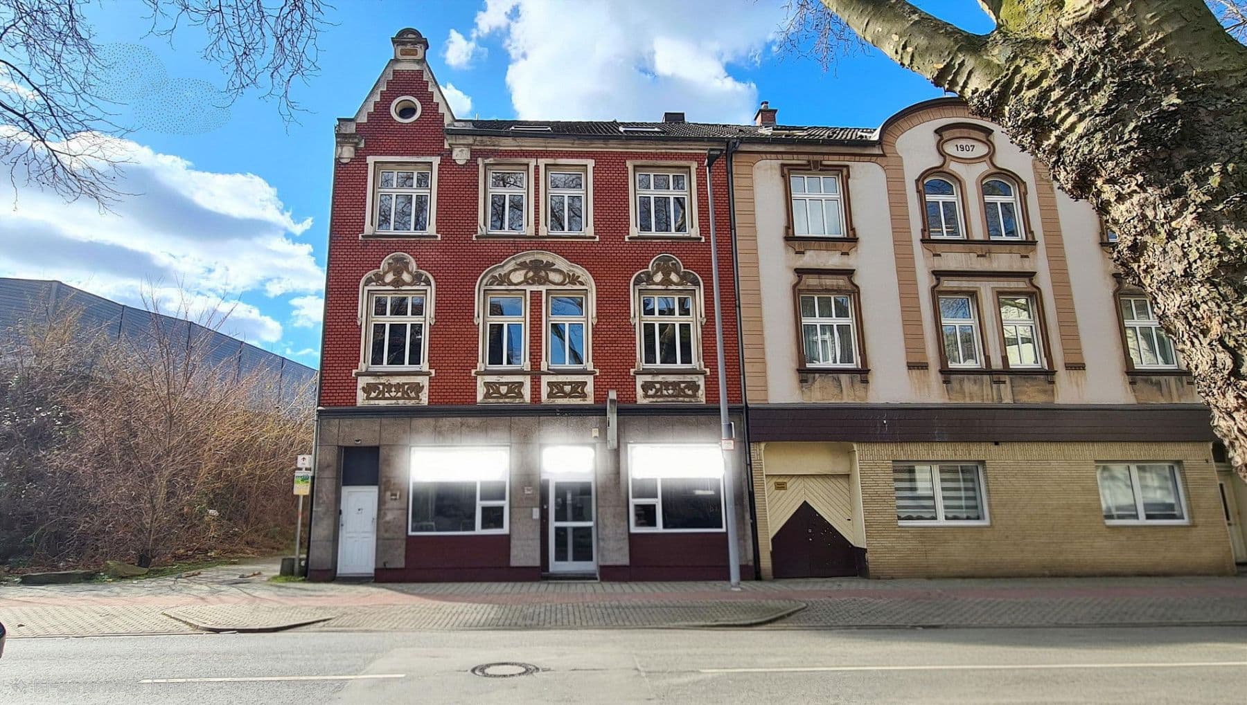 Predaj domu 385 m², pozemek 310 m², Papiermühlenstraße 6, Duisburg, Severné Porýnie - Westfálsko Predaj domu 385 m², pozemek 310 m², Papiermühlenstraße 6, Duisburg, Severné Porýnie - Westfálsko