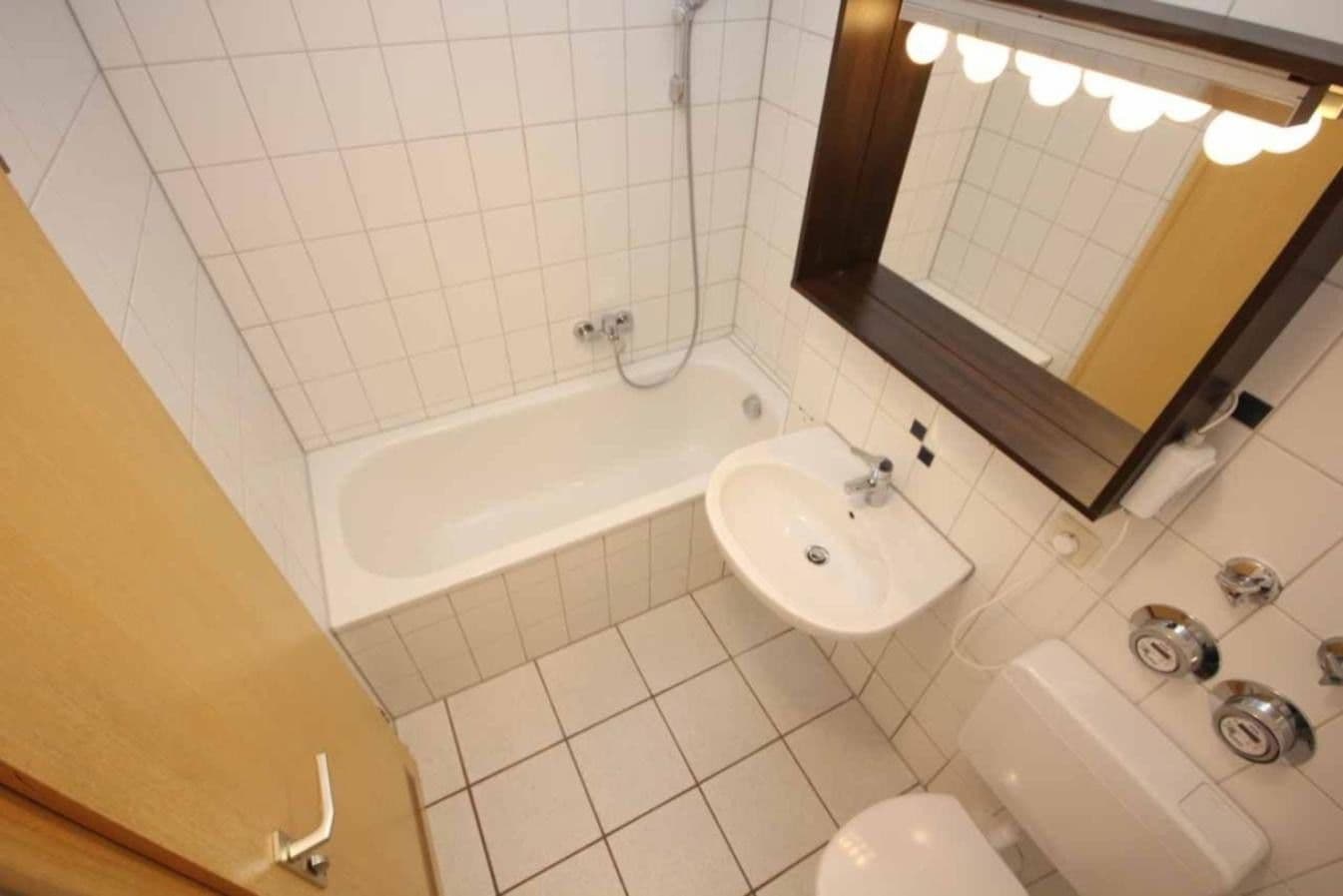 Prenájom bytu 3-izbový 65 m², Sandäckerstraße 54, Tübingen, Bádensko-Wurttembersko Prenájom bytu 3-izbový 65 m², Sandäckerstraße 54, Tübingen, Bádensko-Wurttembersko