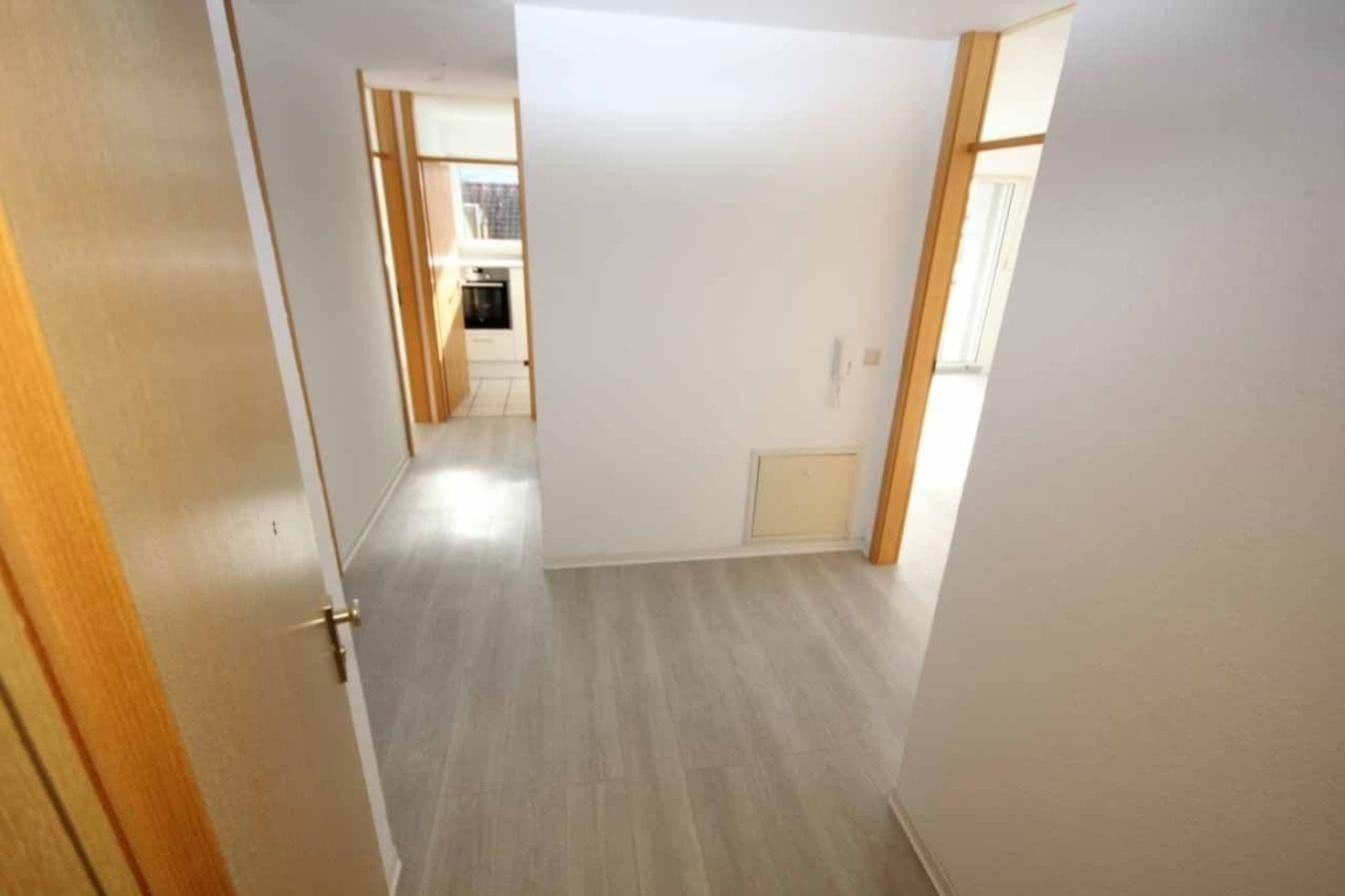 Prenájom bytu 3-izbový 65 m², Sandäckerstraße 54, Tübingen, Bádensko-Wurttembersko Prenájom bytu 3-izbový 65 m², Sandäckerstraße 54, Tübingen, Bádensko-Wurttembersko