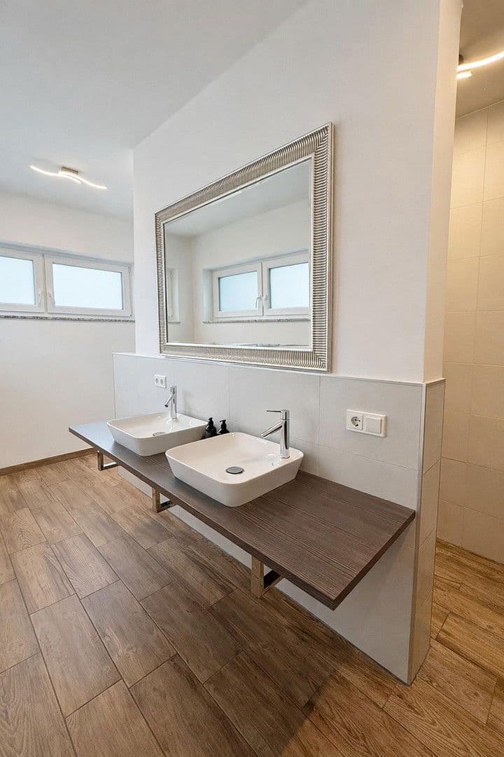 Predaj domu 226 m², pozemek 952 m², Bilshausen, Dolné Sasko Predaj domu 226 m², pozemek 952 m², Bilshausen, Dolné Sasko
