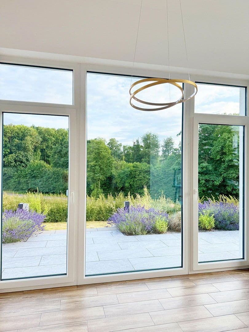 Predaj domu 226 m², pozemek 952 m², Bilshausen, Dolné Sasko Predaj domu 226 m², pozemek 952 m², Bilshausen, Dolné Sasko