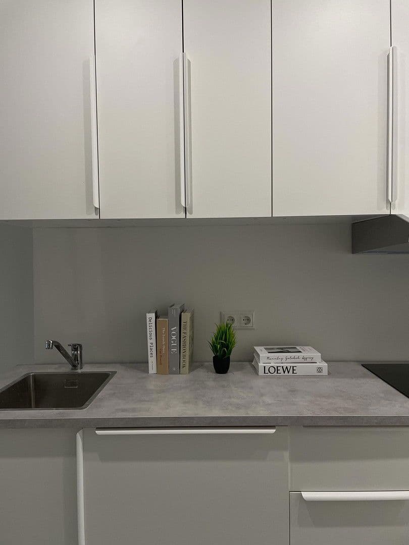 Prenájom bytu 14 m², Grimmeisenstraße 14, München -Bogenhausen, Bavorsko Prenájom bytu 14 m², Grimmeisenstraße 14, München -Bogenhausen, Bavorsko