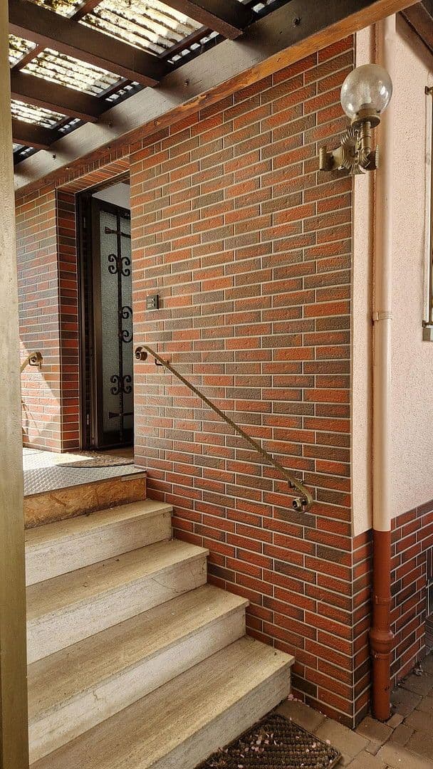 Predaj domu 177 m², pozemek 453 m², Bad Homburg vor der Höhe, Hesensko Predaj domu 177 m², pozemek 453 m², Bad Homburg vor der Höhe, Hesensko