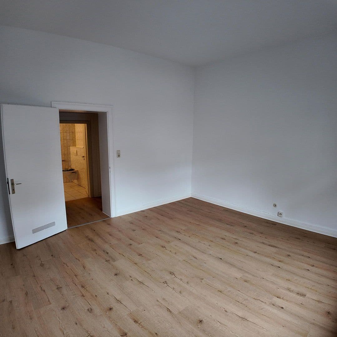 Prenájom bytu 2-izbový 70 m², Am Schloßpark 93, Wiesbaden, Hesensko Prenájom bytu 2-izbový 70 m², Am Schloßpark 93, Wiesbaden, Hesensko