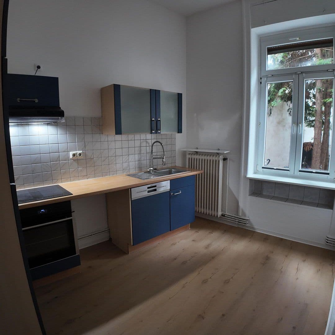 Prenájom bytu 2-izbový 70 m², Am Schloßpark 93, Wiesbaden, Hesensko Prenájom bytu 2-izbový 70 m², Am Schloßpark 93, Wiesbaden, Hesensko