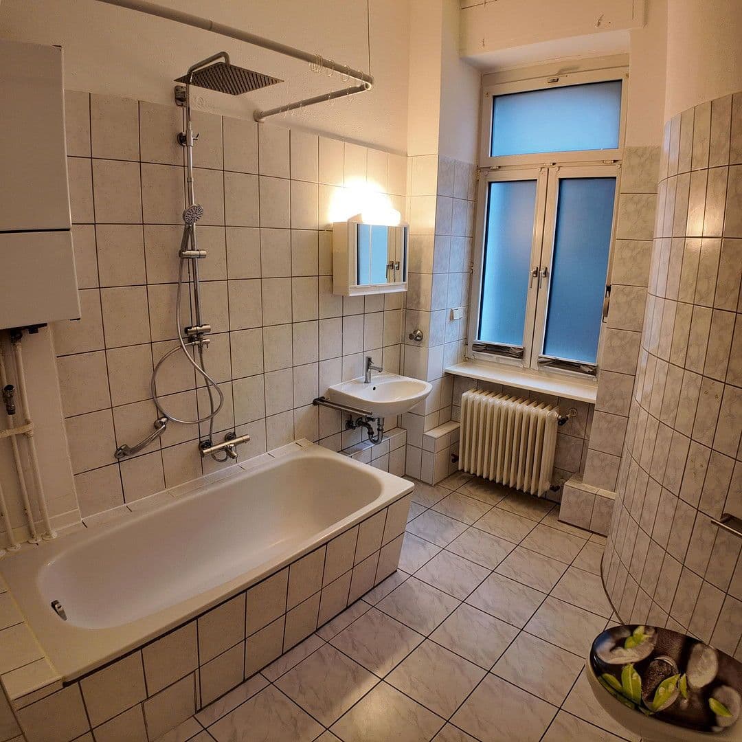 Prenájom bytu 2-izbový 70 m², Am Schloßpark 93, Wiesbaden, Hesensko Prenájom bytu 2-izbový 70 m², Am Schloßpark 93, Wiesbaden, Hesensko