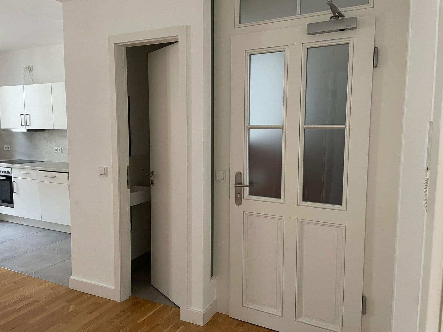 Prenájom bytu 2-izbový 52 m², Frankfurt, Hesensko Prenájom bytu 2-izbový 52 m², Frankfurt, Hesensko