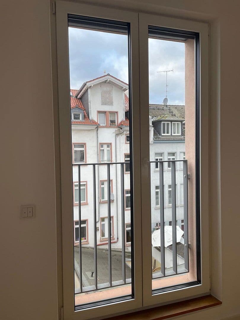 Prenájom bytu 2-izbový 52 m², Frankfurt, Hesensko Prenájom bytu 2-izbový 52 m², Frankfurt, Hesensko