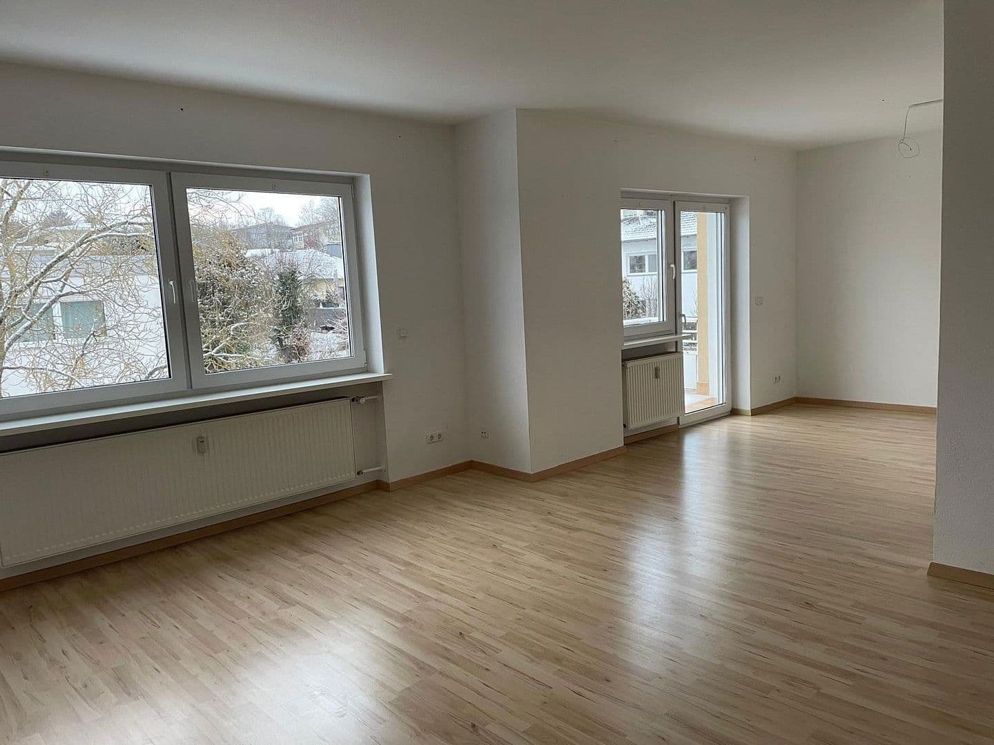 Prenájom bytu 3-izbový 85 m², Usingen, Hesensko Prenájom bytu 3-izbový 85 m², Usingen, Hesensko