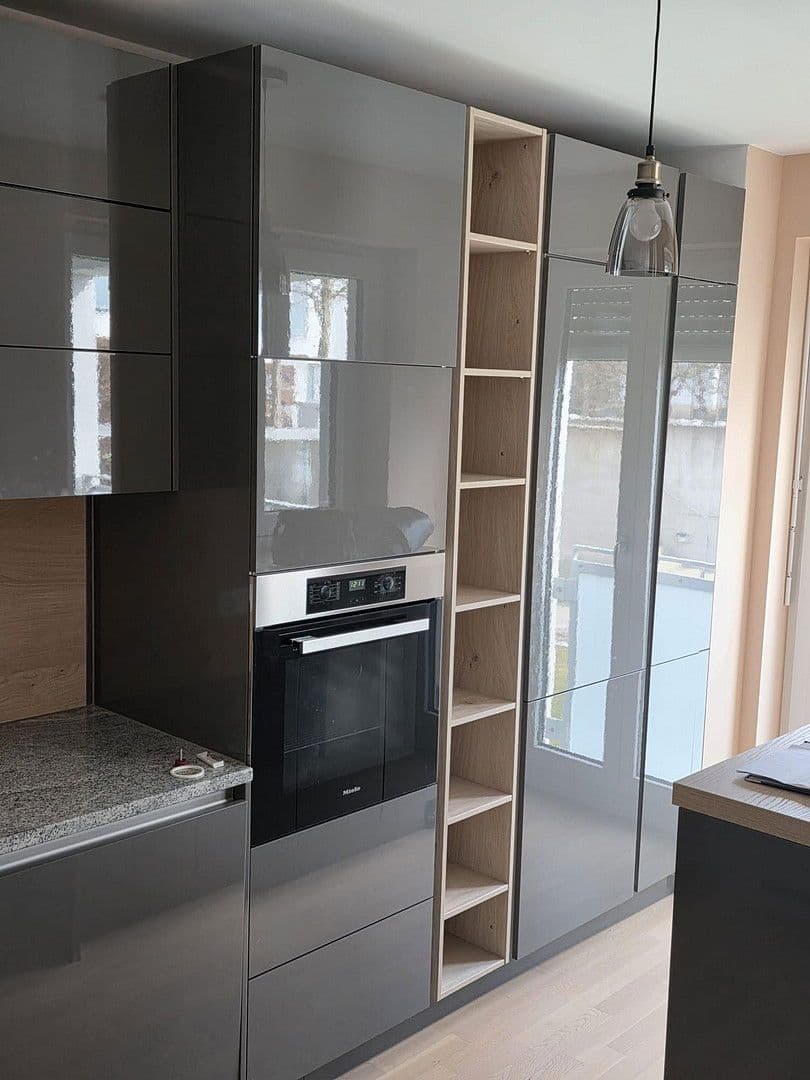 Prenájom bytu 3-izbový 79 m², München, Bavorsko Prenájom bytu 3-izbový 79 m², München, Bavorsko