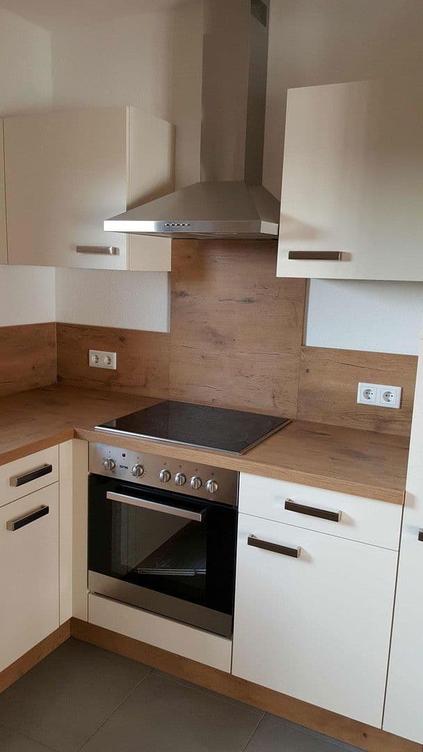 Predaj domu 200 m², pozemek 299 m², Karben, Hesensko Predaj domu 200 m², pozemek 299 m², Karben, Hesensko