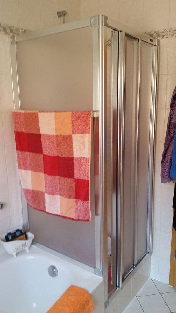 Predaj domu 200 m², pozemek 299 m², Karben, Hesensko Predaj domu 200 m², pozemek 299 m², Karben, Hesensko