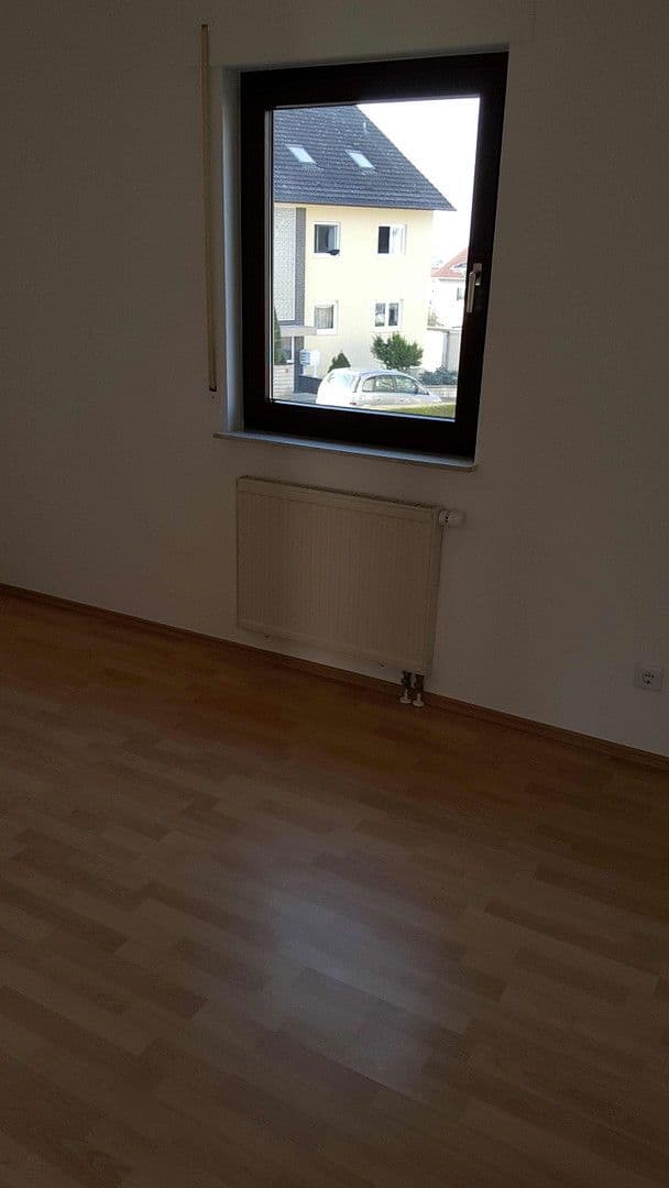 Predaj domu 200 m², pozemek 299 m², Karben, Hesensko Predaj domu 200 m², pozemek 299 m², Karben, Hesensko