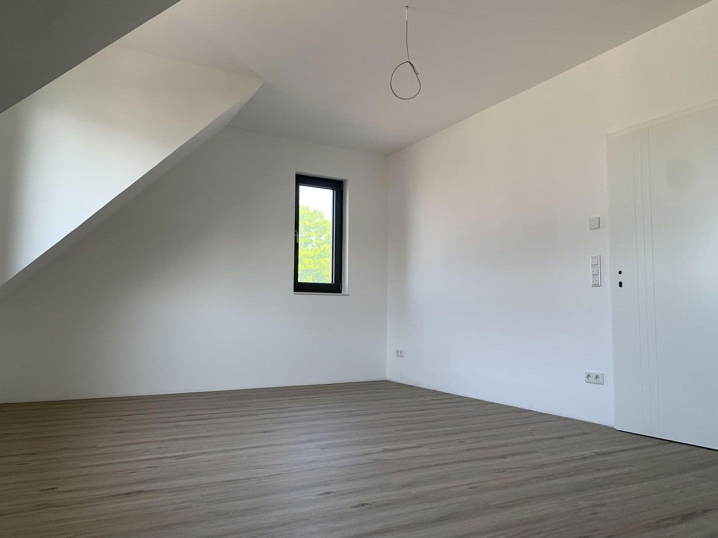 Prenájom domu 172 m², pozemek 368 m², Willich, Severné Porýnie - Westfálsko Prenájom domu 172 m², pozemek 368 m², Willich, Severné Porýnie - Westfálsko