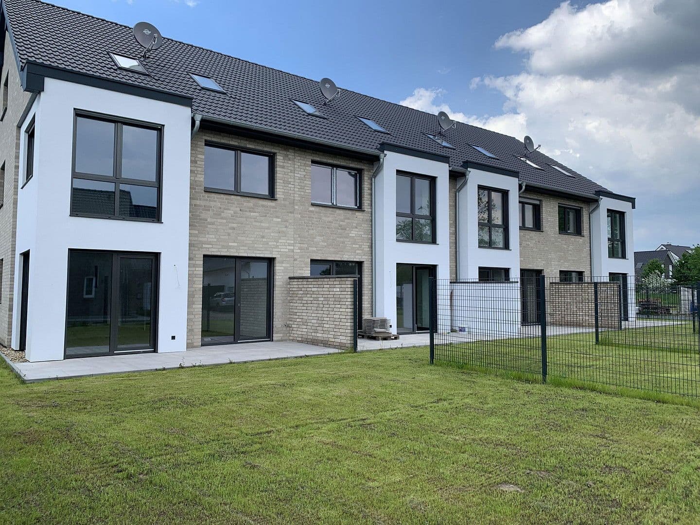 Prenájom domu 172 m², pozemek 368 m², Willich, Severné Porýnie - Westfálsko Prenájom domu 172 m², pozemek 368 m², Willich, Severné Porýnie - Westfálsko