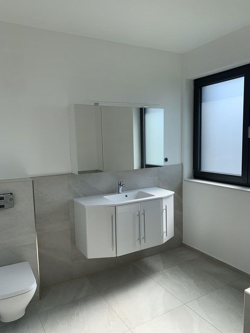 Prenájom domu 172 m², pozemek 368 m², Willich, Severné Porýnie - Westfálsko Prenájom domu 172 m², pozemek 368 m², Willich, Severné Porýnie - Westfálsko