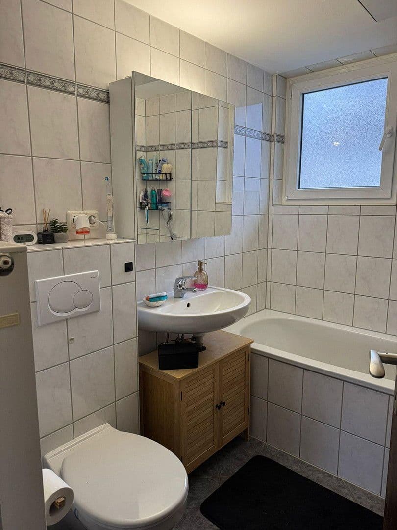 Prenájom bytu 3-izbový 77 m², Bad Pyrmont, Dolné Sasko Prenájom bytu 3-izbový 77 m², Bad Pyrmont, Dolné Sasko