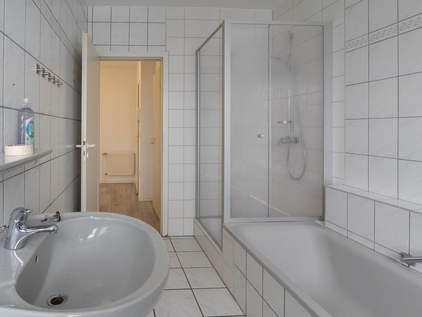 Prenájom bytu 4-izbový 90 m², Grasseler Straße 90, Braunschweig, Dolné Sasko Prenájom bytu 4-izbový 90 m², Grasseler Straße 90, Braunschweig, Dolné Sasko