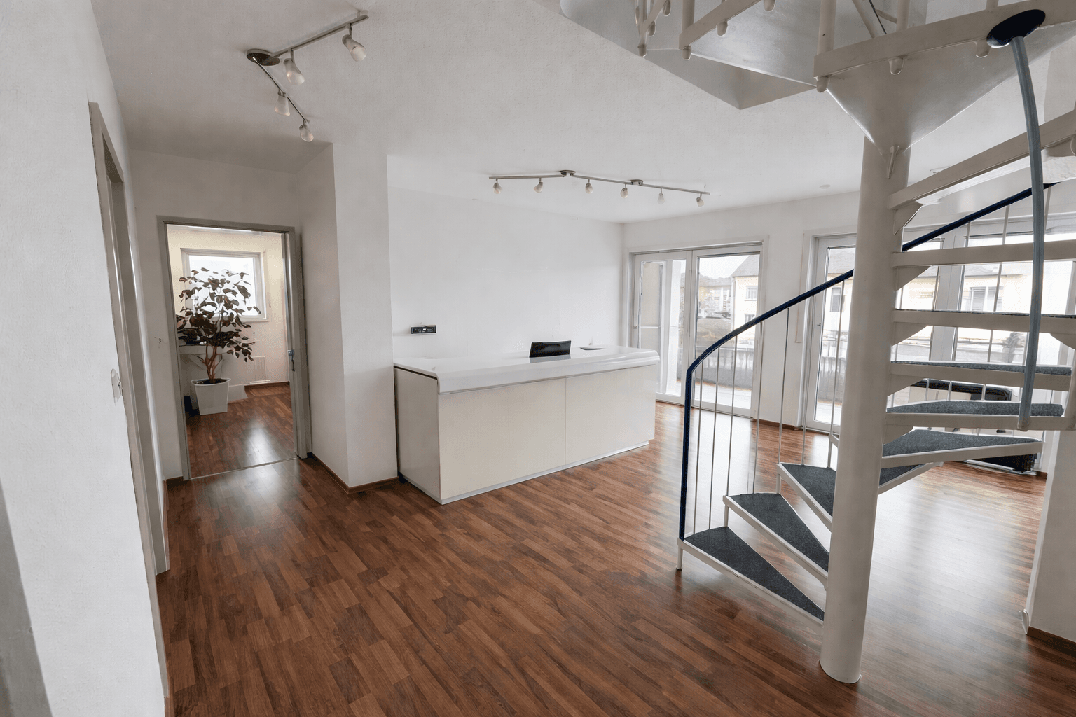 Prenájom kancelárie 172 m², Senden, Bavorsko Prenájom kancelárie 172 m², Senden, Bavorsko